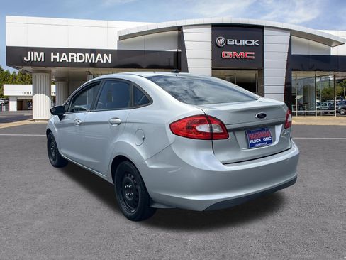 Used 2012 Ford Fiesta S FWD image 5