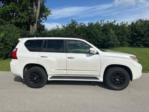 Used 2010 Lexus GX 460 Premium AWD/4WD image 17