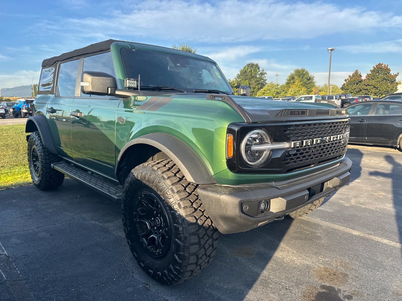 Certified 2022 Ford Bronco Wildtrak AWD/4WD image 3