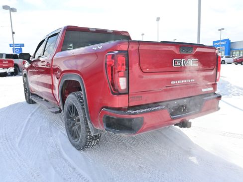 Used 2022 GMC Sierra 1500 Elevation w/ LPO, Elevation Black Package image 8