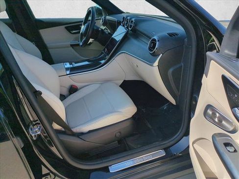 Used 2023 Mercedes-Benz GLC 300 image 20