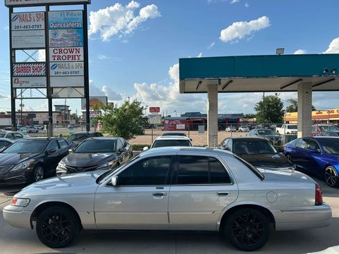 Used 2000 Mercury Grand Marquis LS RWD image 2