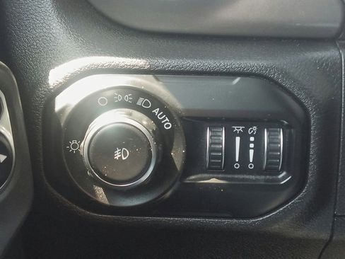 Used 2020 Jeep Wrangler Sport AWD/4WD image 27