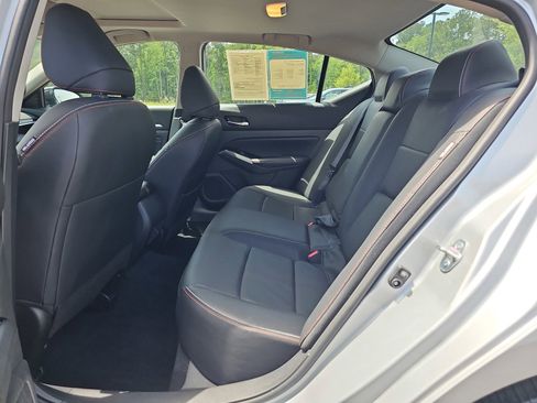 Used 2023 Nissan Altima 2.5 SR w/ SR Premium Package AWD/4WD image 16