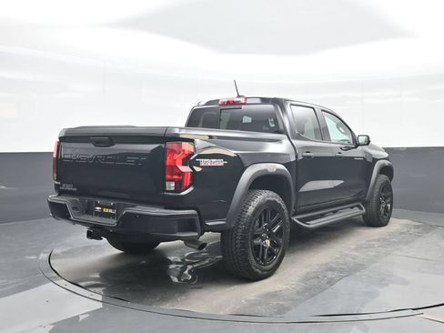Used 2024 Chevrolet Colorado Trail Boss w/ Technology Package AWD/4WD image 6