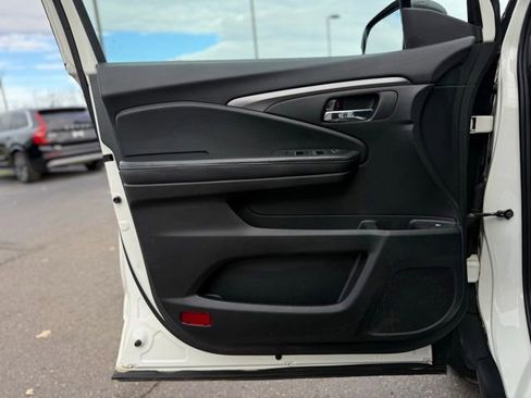 Used 2017 Honda Ridgeline RTL image 14