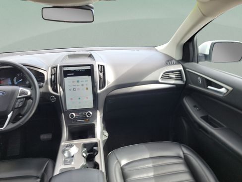 Used 2024 Ford Edge SEL AWD/4WD image 7