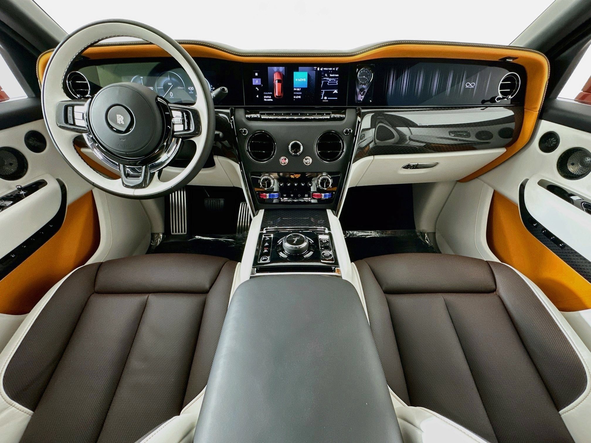 New 2027 Rolls-Royce Cullinan Black Badge AWD/4WD image 4