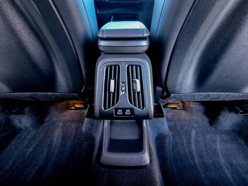 Used 2025 BMW X1 xDrive28i image 21