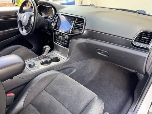 Used 2020 Jeep Grand Cherokee Trailhawk AWD/4WD image 15
