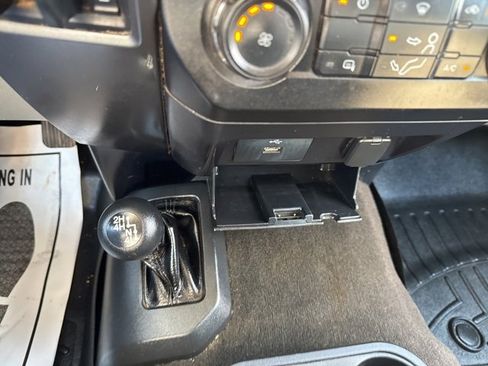 Used 2017 Ford F250 XLT image 37