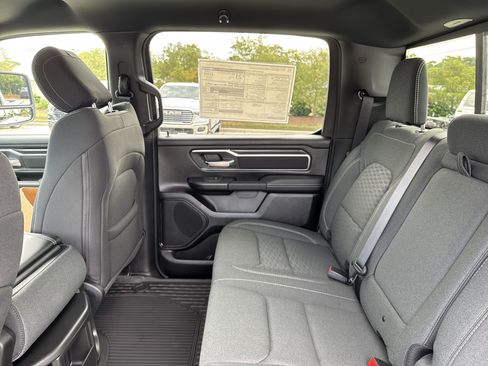 Used 2025 RAM 1500 Big Horn AWD/4WD image 30
