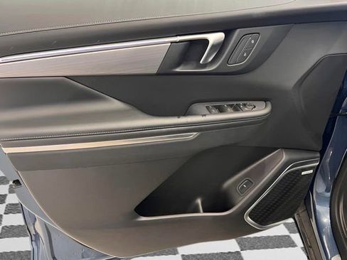 Used 2025 Buick Enclave Preferred image 15