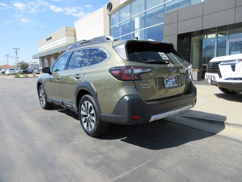 Used 2023 Subaru Outback Touring XT w/ Tech Package 2 AWD/4WD image 5