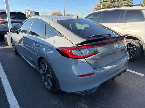 Used 2025 Honda Civic Sport Touring image 2