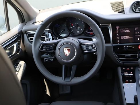 New 2025 Porsche Macan image 20