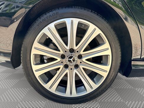 Used 2018 Mercedes-Benz CLA 250 4MATIC image 30