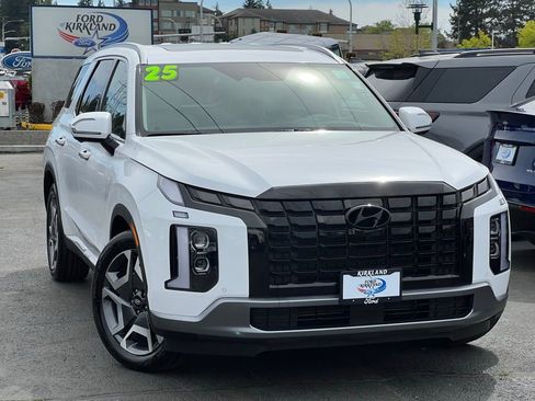 Used 2025 Hyundai Palisade Limited AWD/4WD image 1