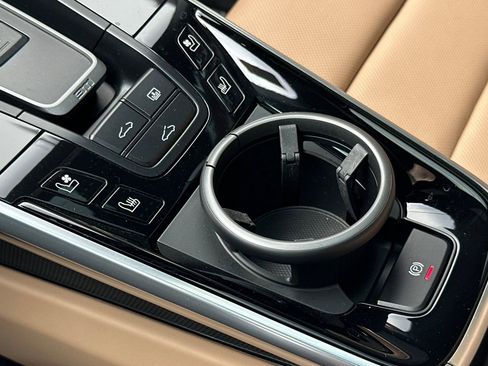 Used 2022 Porsche 911 Turbo S image 25