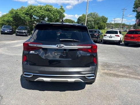 Used 2021 Kia Seltos EX AWD/4WD image 6