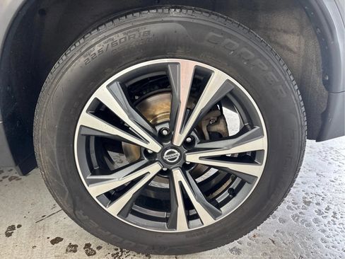 Used 2020 Nissan Rogue SV w/ Premium Package AWD/4WD image 29