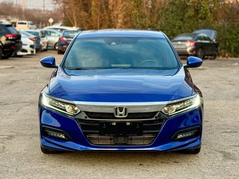 Used 2019 Honda Accord Sport image 3
