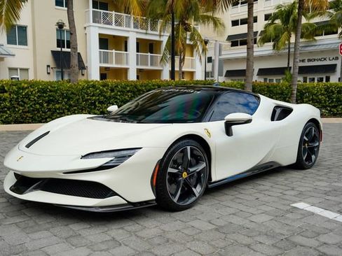 Used 2023 Ferrari SF90 Stradale image 9