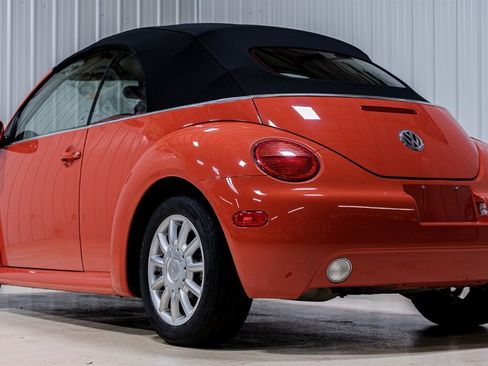 Used 2004 Volkswagen Beetle GLS FWD image 6