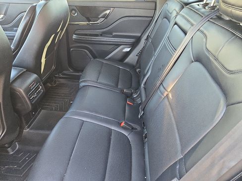 Used 2022 Lincoln Corsair Reserve w/ Luxury Package image 11