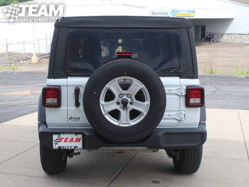 Used 2023 Jeep Wrangler Unlimited Sport AWD/4WD image 5