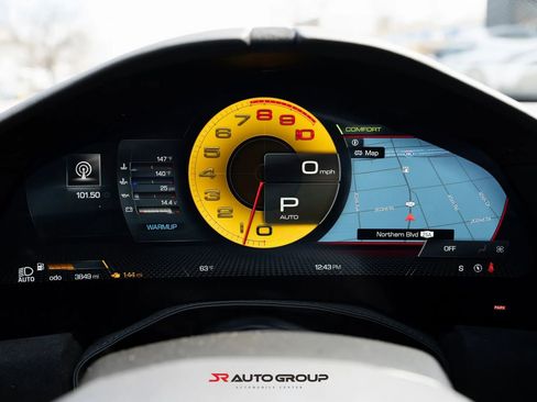 Used 2022 Ferrari Roma RWD image 17