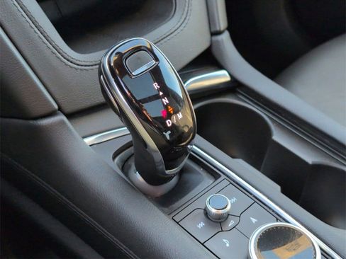 Certified 2025 Cadillac XT6 Premium Luxury image 14