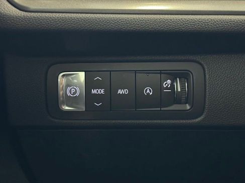 New 2026 Chevrolet Traverse LT w/ Driver Confidence Package AWD/4WD image 26