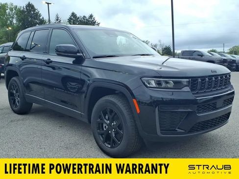 New 2026 Jeep Grand Cherokee Altitude AWD/4WD image 1