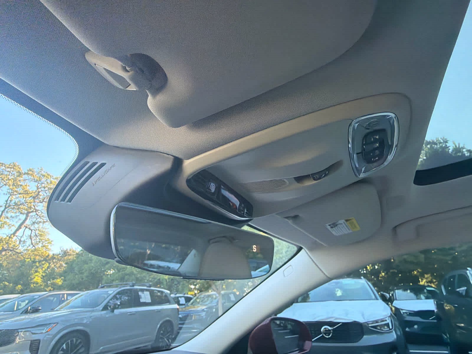 Used 2020 Volvo S60 T5 Momentum FWD image 34