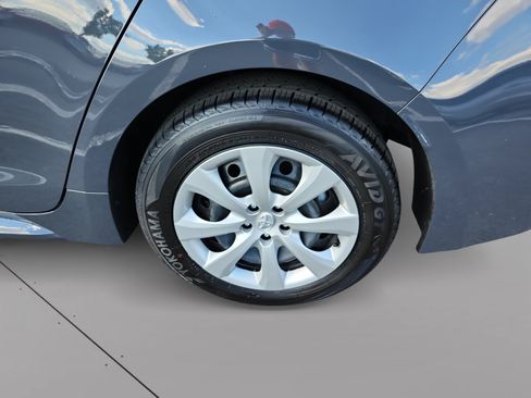 Used 2026 Toyota Corolla LE FWD image 15