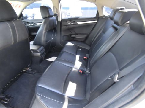 Used 2017 Honda Civic Touring image 10