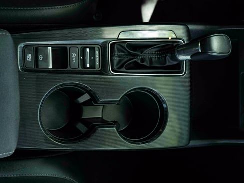Used 2025 Honda Civic Sport image 27