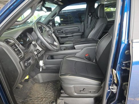 Used 2024 RAM 5500 4x4 Crew Cab image 3