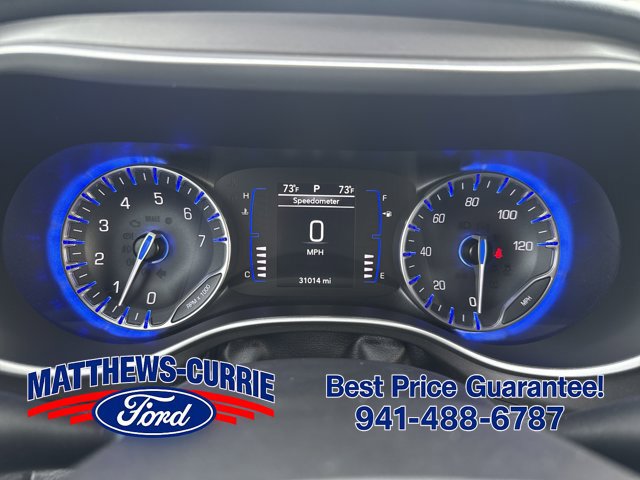 Used 2020 Chrysler Pacifica Touring-L FWD image 17