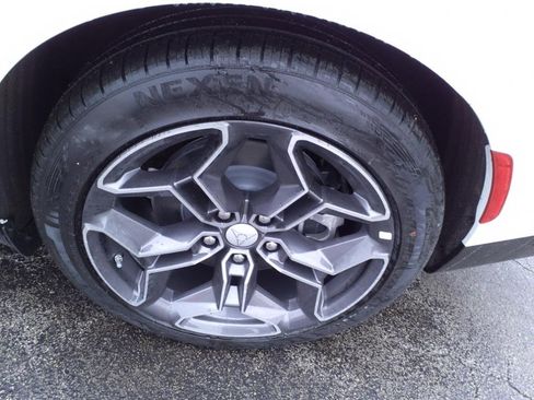 New 2024 Dodge Charger R/T w/ Plus Group image 5