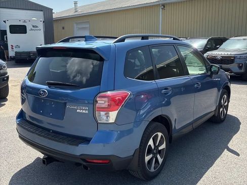 Used 2017 Subaru Forester 2.5i Limited AWD/4WD image 8