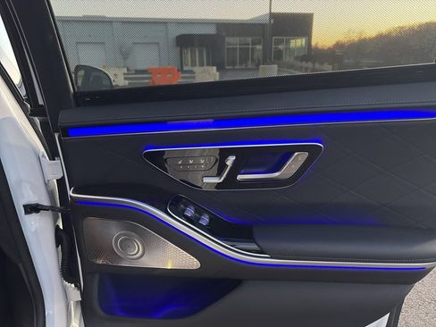 Used 2025 Mercedes-Benz S 580 S 580 image 15