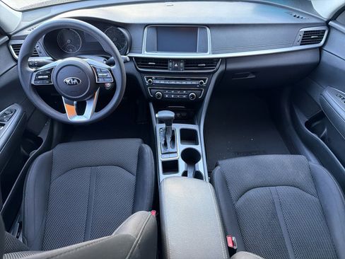 Used 2019 Kia Optima LX image 18