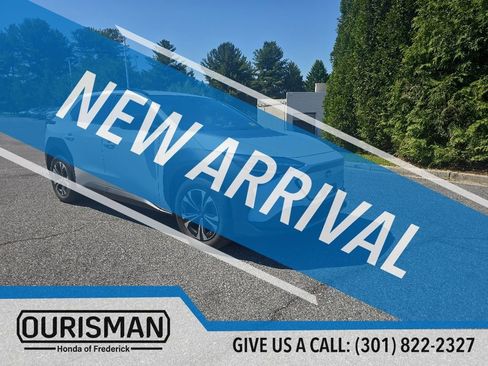 Used 2024 Subaru Solterra AWD/4WD image 2