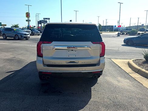 Used 2024 GMC Yukon Denali RWD image 11
