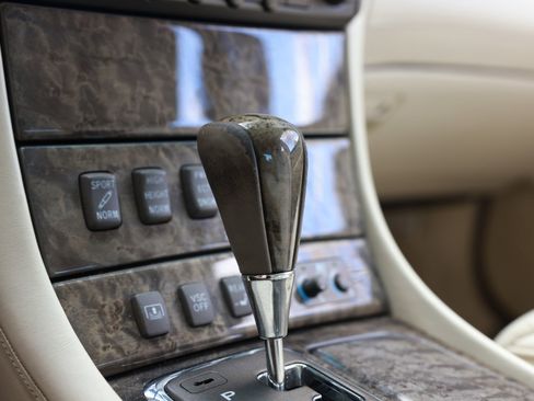 Used 2002 Lexus LS 430 image 47