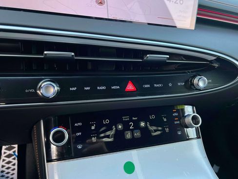 New 2026 Genesis GV70 2.5T Sport Prestige AWD/4WD image 16