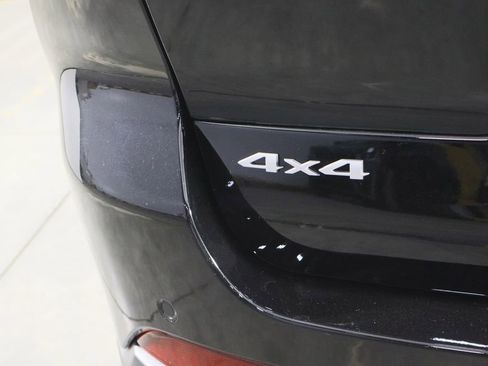 Used 2025 Jeep Grand Cherokee L Limited w/ Luxury Tech Group II image 46