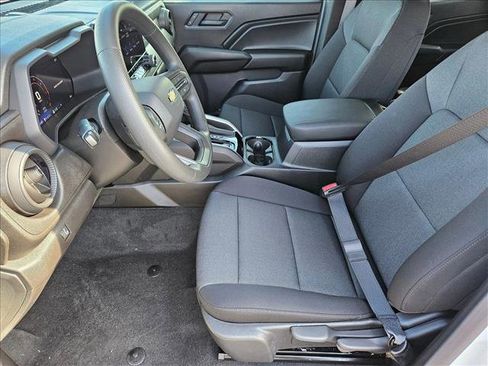 New 2026 Chevrolet Colorado W/T image 4